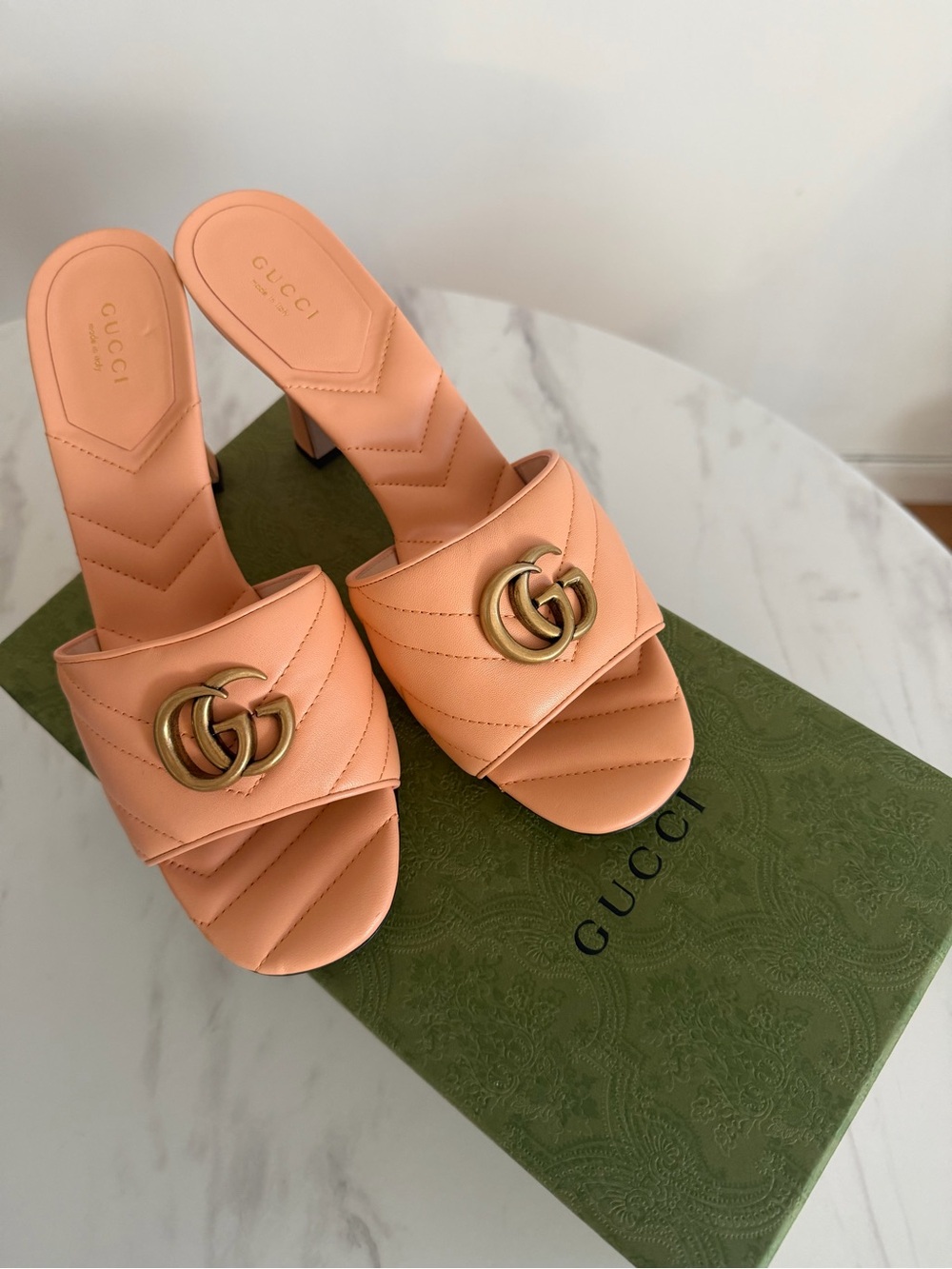 Gucci Peach Quilted Leather GG Slide Sandals - Picture 5 of 5